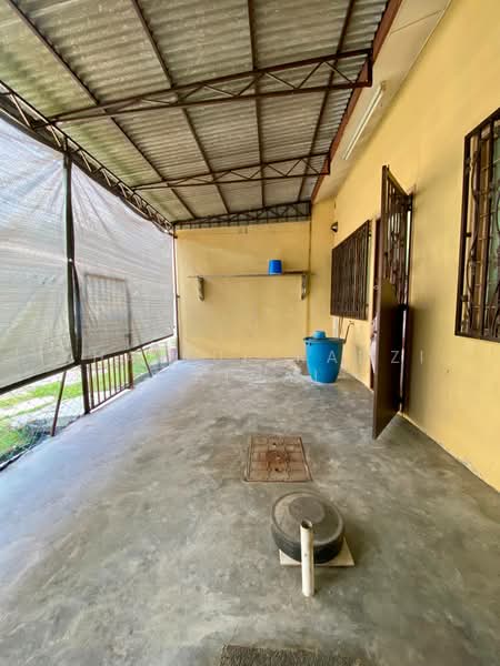 Rumah Teres 1 Tingkat untuk Dijual di Kampung Rantau Panjang (Kapar) - Khairul Radzi Zainal - Exterior - PropertyGuru.com.my