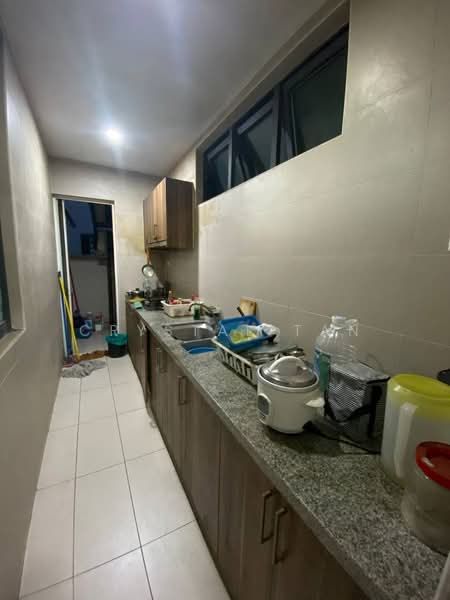 Service Residence for Sale at D'Secret Garden 2 (Pangsapuri Kempas Indah 2) - Crystal Tan - Kitchen - PropertyGuru.com.my