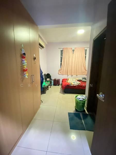 Service Residence for Sale at D'Secret Garden 2 (Pangsapuri Kempas Indah 2) - Crystal Tan - Bedroom - PropertyGuru.com.my