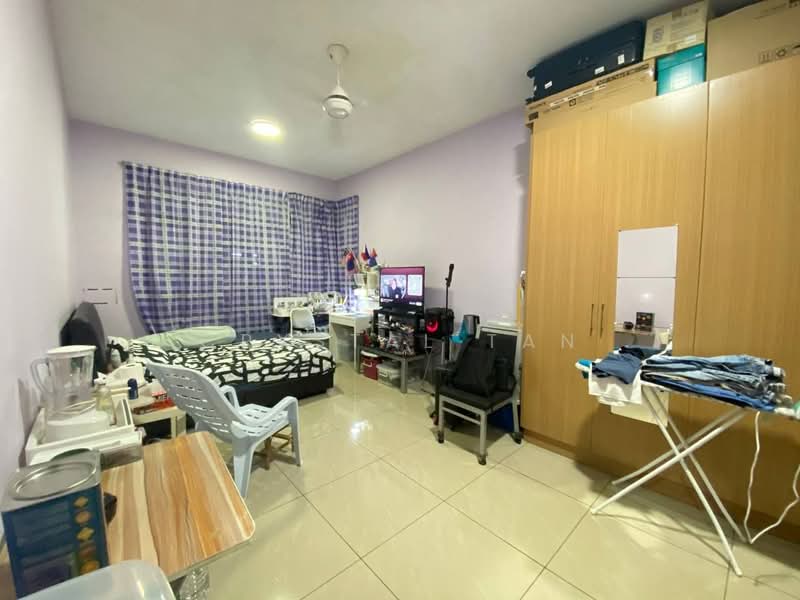 Service Residence for Sale at D'Secret Garden 2 (Pangsapuri Kempas Indah 2) - Crystal Tan - Bedroom - PropertyGuru.com.my