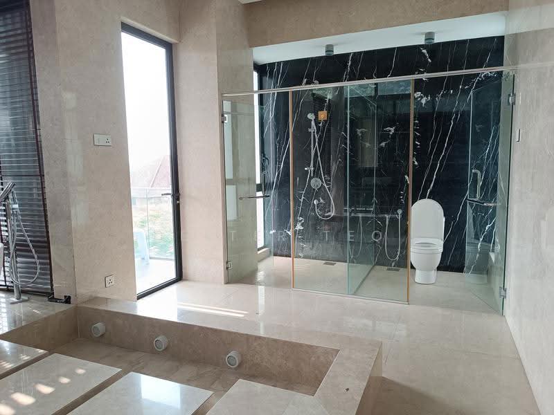Bungalow House for Sale in Seksyen 7 (Shah Alam) - Dexter Teo - Bathroom - PropertyGuru.com.my