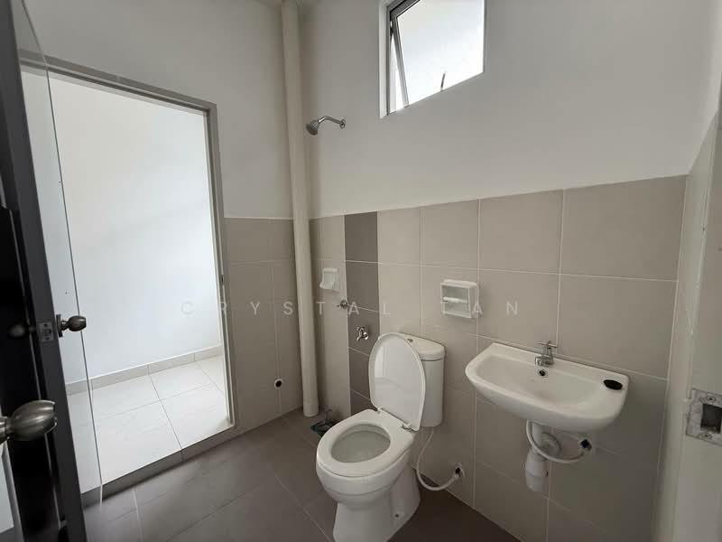 Terraced House for Sale in Pasir Gudang (Johor) - Crystal Tan - Bathroom - PropertyGuru.com.my