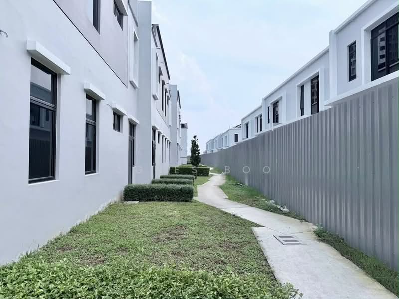 Rumah Teres 2 Tingkat untuk Dijual di Taman Mount Austin (Tebrau) - Agnes Boo - Exterior - PropertyGuru.com.my