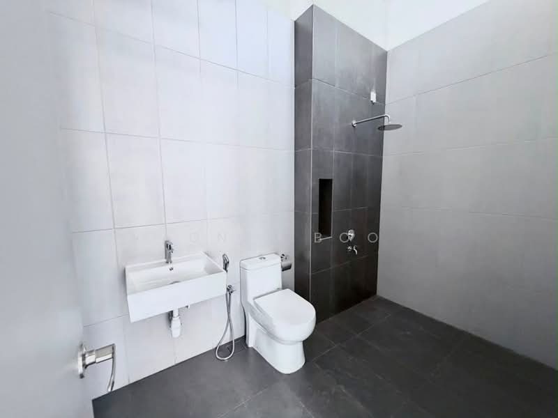 Rumah Teres 2 Tingkat untuk Dijual di Taman Mount Austin (Tebrau) - Agnes Boo - Bathroom - PropertyGuru.com.my