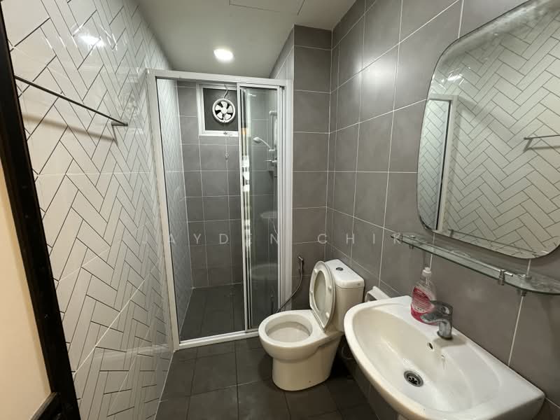 Service Residence for Rent at Savanna Executive Suite @ Southville City - Jayden Chik - Bathroom - PropertyGuru.com.my