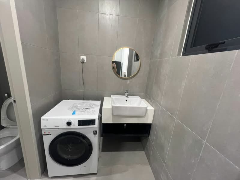 Service Residence for Sale at YOLO Signature Suites - Eric Lim - Bathroom - PropertyGuru.com.my