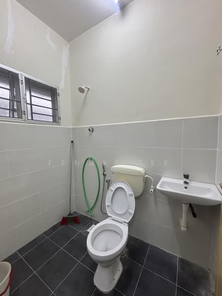 1-storey Terraced House for Rent in Teluk Intan (Perak) - Fennie Tee - Bathroom - PropertyGuru.com.my