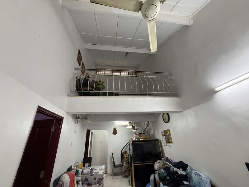 1.5-storey Terraced House for Sale in Taman Molek (Johor Bahru) - Eliin Loo - PropertyGuru.com.my