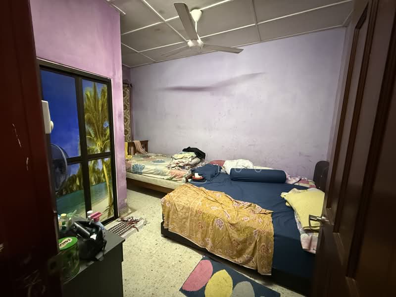1.5-storey Terraced House for Sale in Taman Molek (Johor Bahru) - Eliin Loo - PropertyGuru.com.my