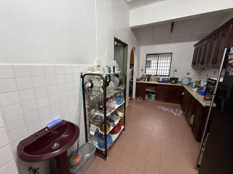 1.5-storey Terraced House for Sale in Taman Molek (Johor Bahru) - Eliin Loo - PropertyGuru.com.my