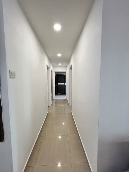 Apartment for Sale at Impian Senibong Residences - Eric Tee - Corridor - PropertyGuru.com.my