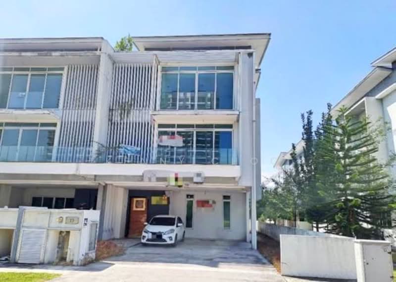 3-storey Terraced House for Sale in D'Island (Puchong) - Kenny Choo - Exterior - PropertyGuru.com.my