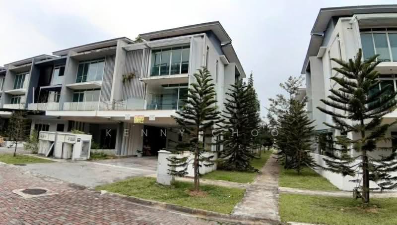 3-storey Terraced House for Sale in D'Island (Puchong) - Kenny Choo - Exterior - PropertyGuru.com.my