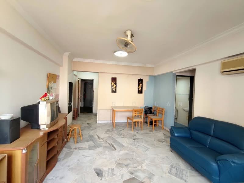 Pangsapuri untuk Dijual di Tasik Heights Apartment - Mohd Ridzuan - Living Room - PropertyGuru.com.my