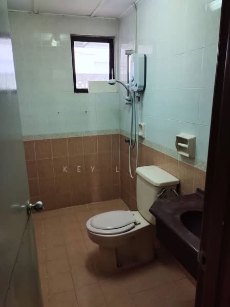 Condominium for Sale at Tiara Faber - Key Ling - Bathroom - PropertyGuru.com.my