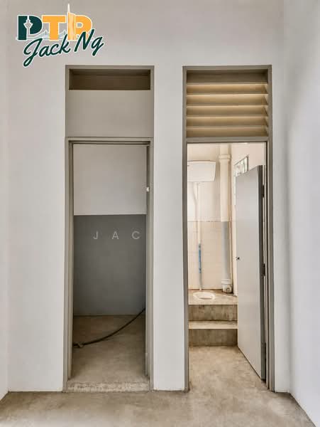 Shop / Office untuk Disewa di Raja Uda (Butterworth) - Jack Ng - Interior - PropertyGuru.com.my