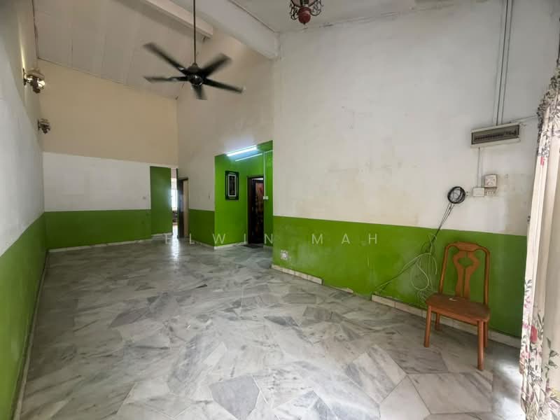 1-storey Terraced House for Sale in Taman Velox (Rawang) - Elwin Mah - Living Room - PropertyGuru.com.my