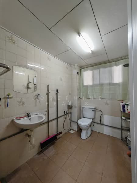 Rumah Teres 2 Tingkat untuk Dijual di Taman Taynton View (Cheras) - Josephine Pea LS - Bathroom - PropertyGuru.com.my