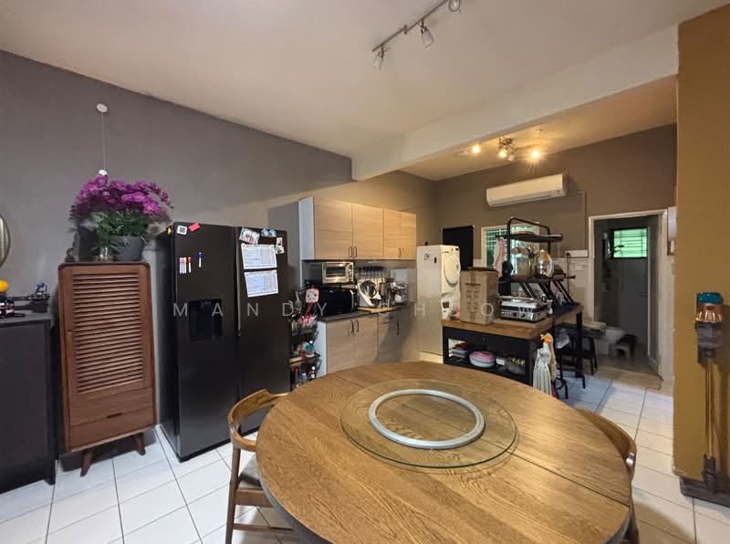 2-storey Terraced House for Sale in Kota Emerald (Rawang) - Mandy Cheow - Kitchen - PropertyGuru.com.my