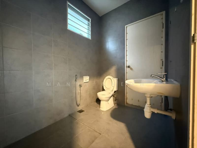 2-storey Terraced House for Sale in Rawang (Selangor) - Mandy Cheow - Bathroom - PropertyGuru.com.my