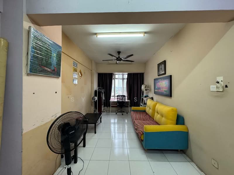 Pangsapuri untuk Dijual di Permai Villa - Sya Rusli - Living Room - PropertyGuru.com.my
