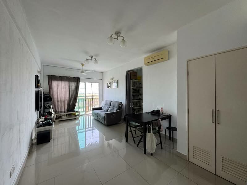 Kondominium untuk Dijual di Hijauan Puteri Condominium - Sya Rusli - Living Room - PropertyGuru.com.my
