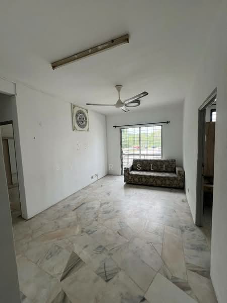 Pangsapuri untuk Dijual di Rosana Villa Apartment - Sya Rusli - Living Room - PropertyGuru.com.my