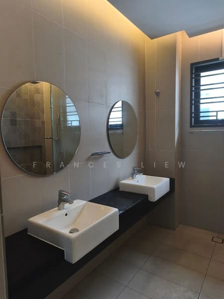 3-storey Terraced House for Sale in Taman Puncak Jalil (Seri Kembangan) - Frances Liew - Bathroom - PropertyGuru.com.my