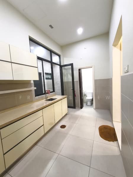 3-storey Terraced House for Sale in Taman Puncak Jalil (Seri Kembangan) - Frances Liew - Kitchen - PropertyGuru.com.my