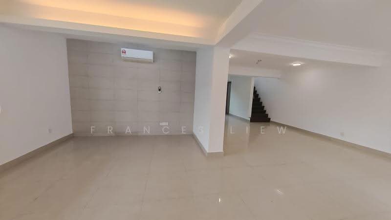 2-storey Terraced House for Sale in Taman Universiti Indah (Seri Kembangan) - Frances Liew - Interior - PropertyGuru.com.my