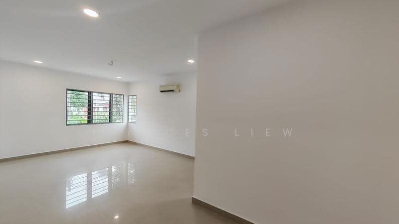 2-storey Terraced House for Sale in Taman Universiti Indah (Seri Kembangan) - Frances Liew - Interior - PropertyGuru.com.my