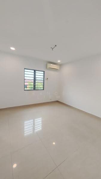 2-storey Terraced House for Sale in Taman Universiti Indah (Seri Kembangan) - Frances Liew - Interior - PropertyGuru.com.my