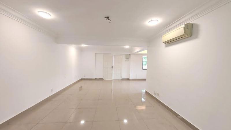 2-storey Terraced House for Sale in Taman Universiti Indah (Seri Kembangan) - Frances Liew - Living Room - PropertyGuru.com.my