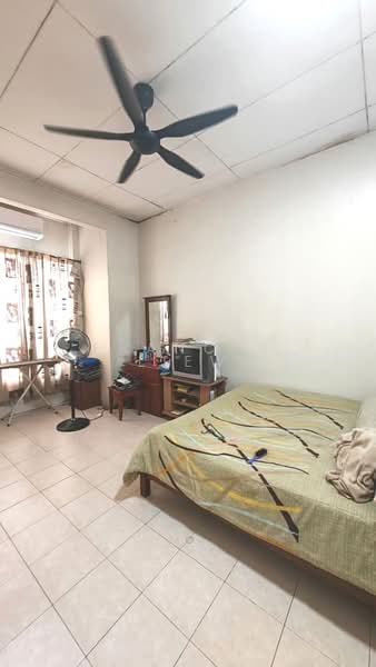 2-storey Terraced House for Sale in Taman Puncak Jalil (Seri Kembangan) - Frances Liew - Bedroom - PropertyGuru.com.my