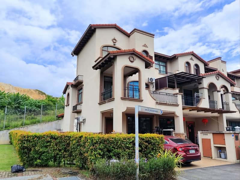 3-storey Terraced House for Sale in Diamond City (Semenyih) - Michele Lum - Exterior - PropertyGuru.com.my