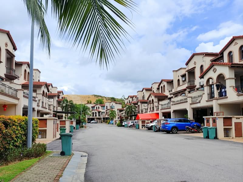 3-storey Terraced House for Sale in Diamond City (Semenyih) - Michele Lum - Exterior - PropertyGuru.com.my