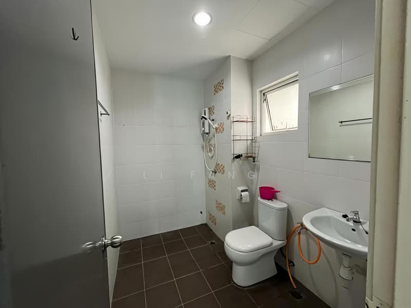 Pangsapuri untuk Dijual di One World 2 (1-Sky) - Li Fang - Bathroom - PropertyGuru.com.my