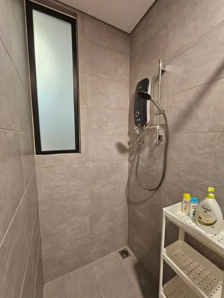 Servis Apartment untuk Disewa di Cubic Botanical - JC Tan - Bathroom - PropertyGuru.com.my