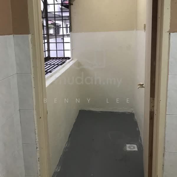 Pangsapuri untuk Disewa di Sri Ros Apartment - Benny Lee - PropertyGuru.com.my