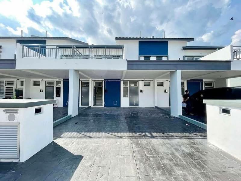 Rumah Bandar untuk Disewa di Dengkil (Selangor) - Ahmad Faiz - Exterior - PropertyGuru.com.my