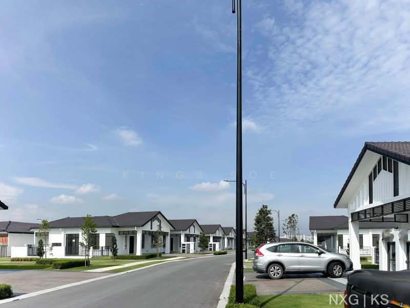1-storey Terraced House for Sale in Puncak Alam (Selangor) - Kings Soe - Exterior - PropertyGuru.com.my