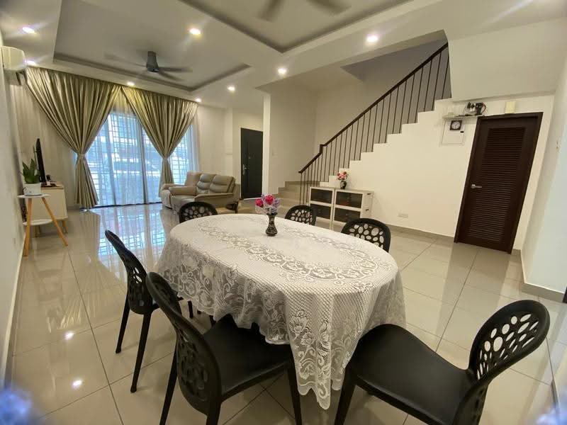 2-storey Terraced House for Sale in Taman Putra Prima (Puchong) - Cl Khoo - Dining Room - PropertyGuru.com.my