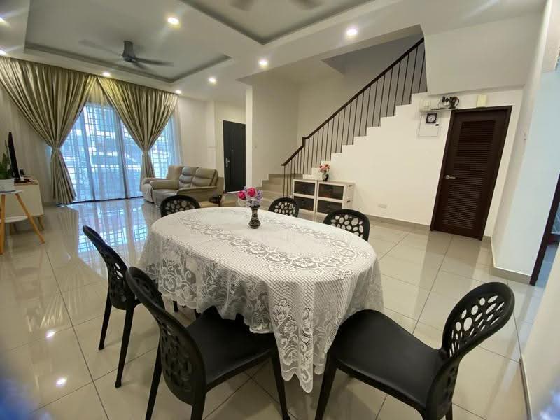 2-storey Terraced House for Sale in Taman Putra Prima (Puchong) - Cl Khoo - Living Room - PropertyGuru.com.my