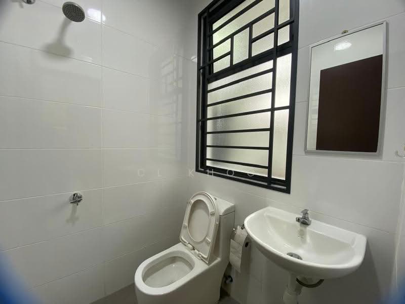 2-storey Terraced House for Sale in Taman Putra Prima (Puchong) - Cl Khoo - Bathroom - PropertyGuru.com.my