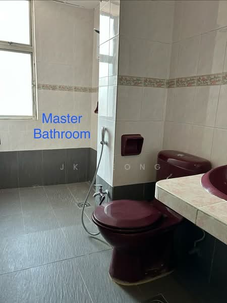 Kondominium untuk Dijual di Kelana D'Putera - JK Leong - Bathroom - PropertyGuru.com.my