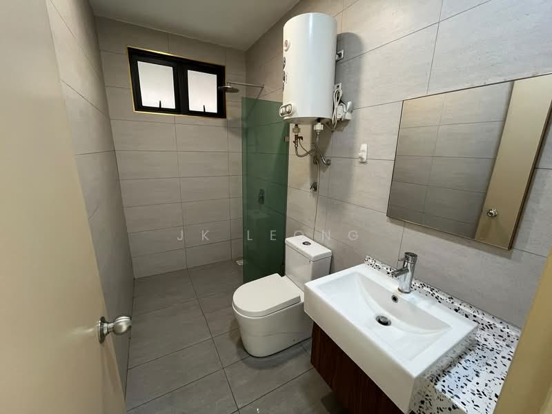 Kondominium untuk Dijual di Residensi Harmoni 2 - JK Leong - Bathroom - PropertyGuru.com.my