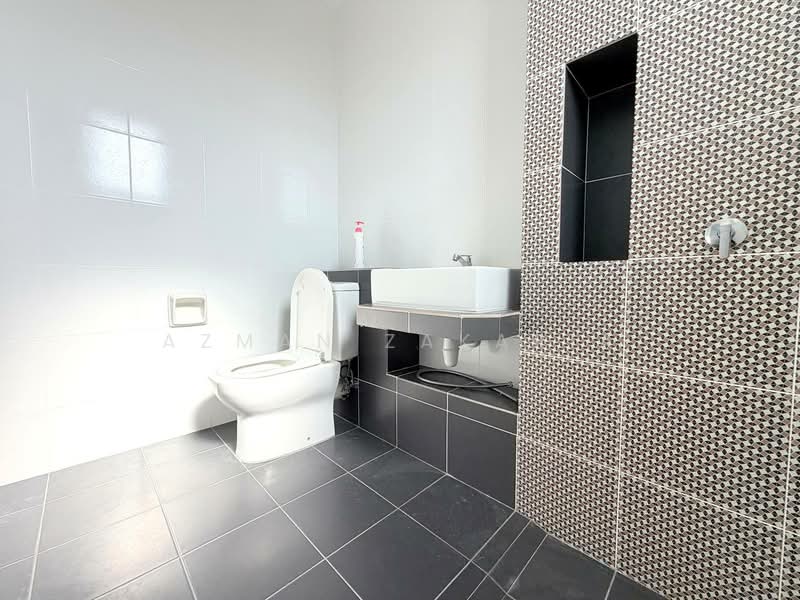 2-storey Terraced House for Sale in Eco Grandeur (Puncak Alam) - AZMAN ZAKARIA - Bathroom - PropertyGuru.com.my