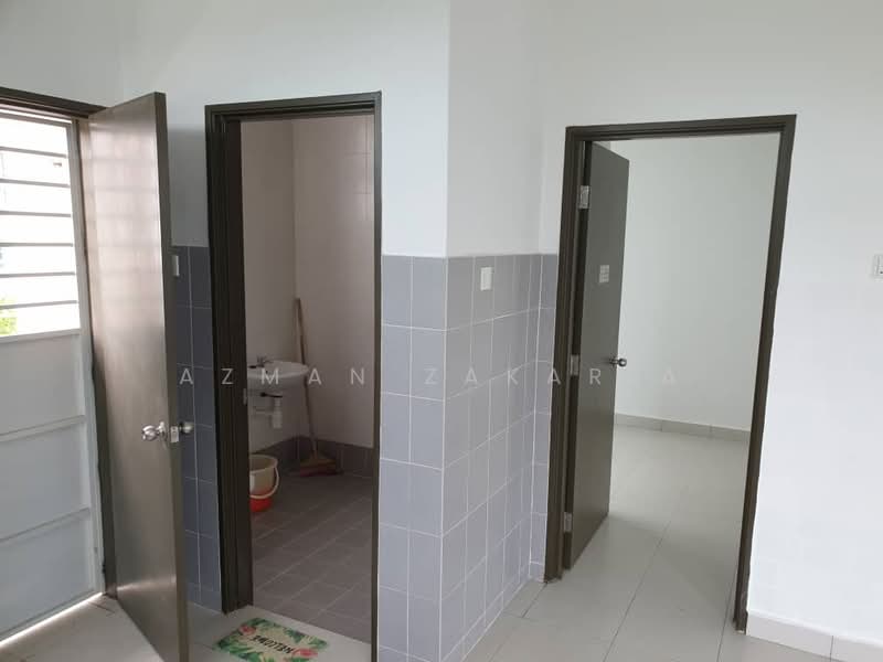 Rumah Teres 2-Tingkat untuk Dijual di Shah Alam (Selangor) - AZMAN ZAKARIA - Bathroom - PropertyGuru.com.my