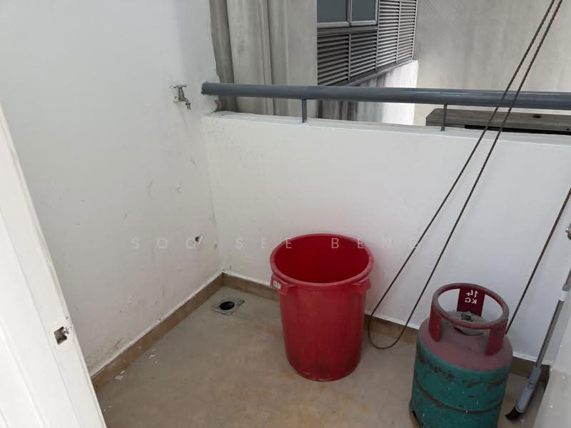 Kediaman Servis untuk Disewa di Metropolitan Square - Soo See Beng - Balcony - PropertyGuru.com.my