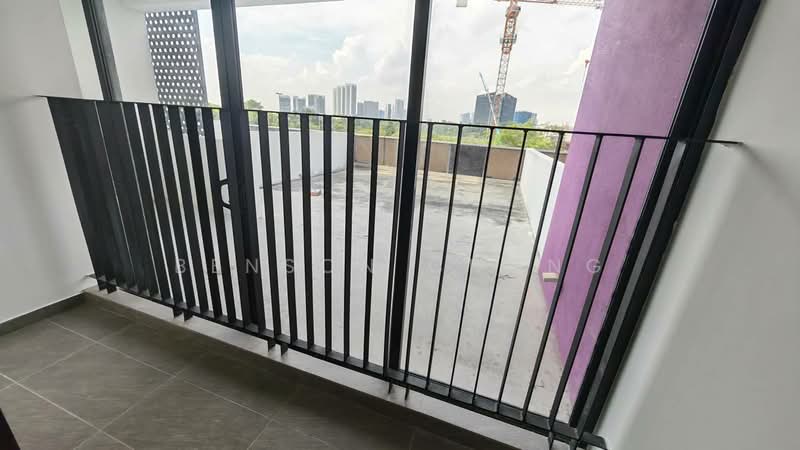 Servis Apartment untuk Dijual di Bodaiju Residences - Benson Chong - Balcony - PropertyGuru.com.my